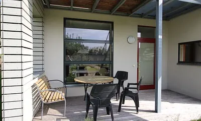 Terrasse mit Sitzmöglichkeit