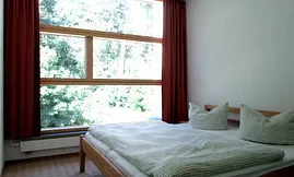 Schlafzimmer 1 - Doppelbett 1,80 m breit