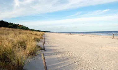 Sandstrand nur 30 Meter entfernt