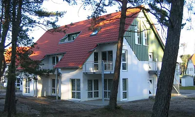 Außenansicht mit Balkon