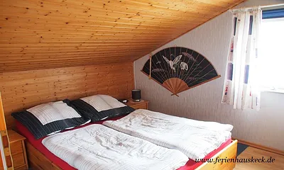 Doppelbett im Schlafzimmer