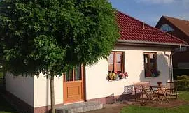 FEWO - ruhige Lage, 250 m zum Strand