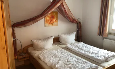 Elternzimmer (Doppelbett)