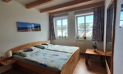 Schlafzimmer unten