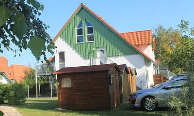 Ansicht Giebelseite mit Fahrradschuppen