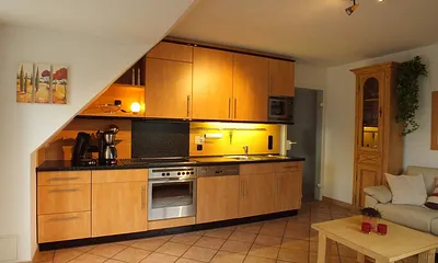 Die hochwertig ausgestattete Küche lässt auch im Urlaub keine Wünsche offen. Sie verfügt über Spülmaschine, Ofen mit Ceranfeld, Mikrowelle, Kaffeemaschine, Espresso-Automat. 