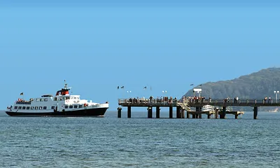 Inspiration für Ihre Unternehmungen im Urlaub, Anleger für Fahrgastschiffe an der Seebrücke