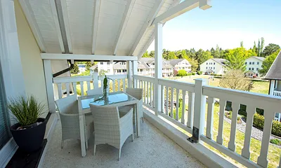 Ihr überdachter Balkon