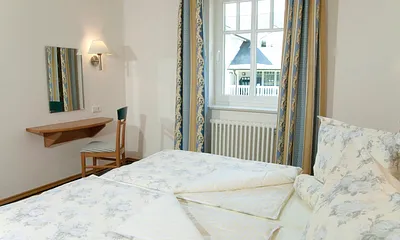 Ihr Schlafzimmer mit Doppelbett 