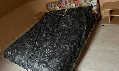 Schlafraum mit Doppelbett