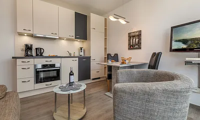 Flachbildfernseher, CD-Radio und kostenfreies WLAN sind für Sie vorhanden.