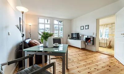 Wohnzimmer mit Couch