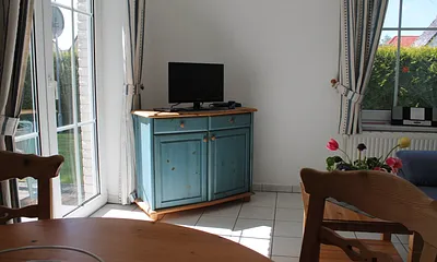 Wohnzimmer mit Terasse