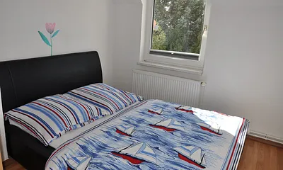 Schlafzimmer 2