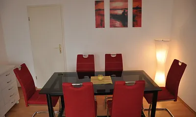 großzügiger Essbereich