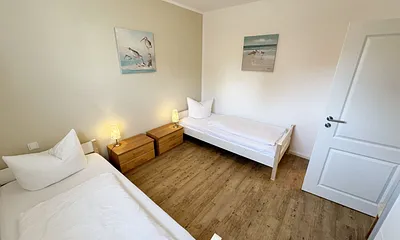 2. Schlafzimmer mit 2 Einzelbetten