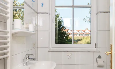 Bad mit Dusche / WC