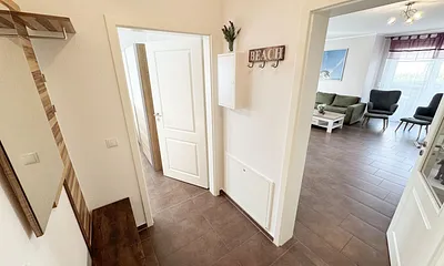 Flurbereich mit Garderobe