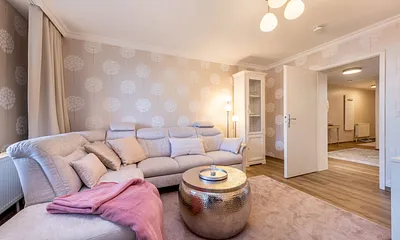 Hier der Blick zum Flur.