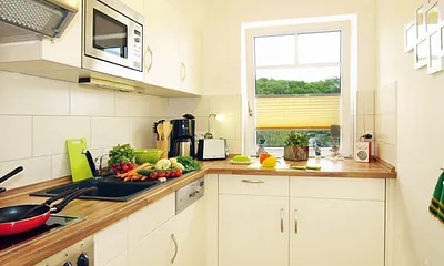 separate gut ausgestattete Küche