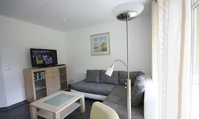 Sitzecke mit Fernseher