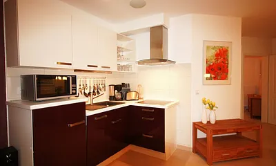 offene Küche mit Mikrowelle