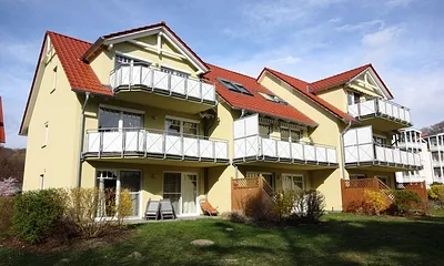 Rückansicht Haus (Wohnung unten rechts)