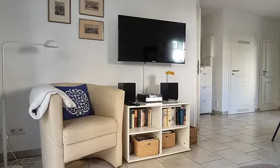 Blick vom Sofa auf den Fernseher