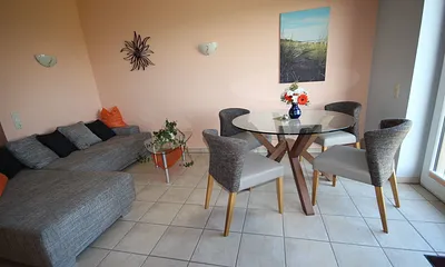 Gästehaus Looks - Lotsenhaus, 2-Zimmer-Ferienwohnung (EG li)