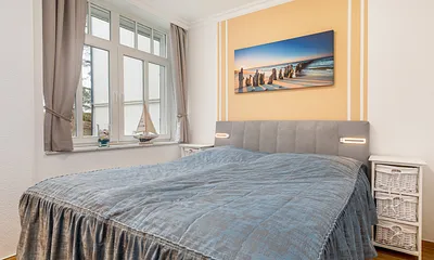 Das Boxpringett (160x200cm) mit 2 separaten Toppern und integriertem Nachtlicht.