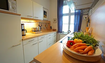 separate voll ausgestattete Küche