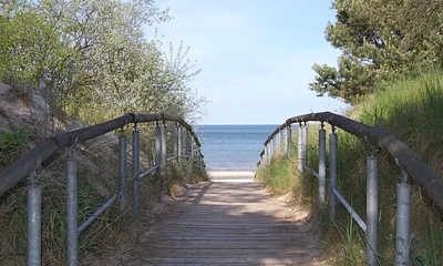 Strandübergang gegenüber des Grundstücks
