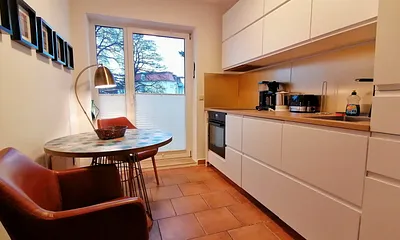 separate Küche inkl. Geschirrspüler & Backofen