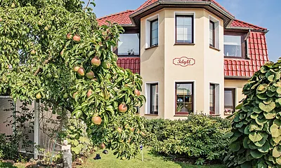 Außenaufnahme vom Grundstück.