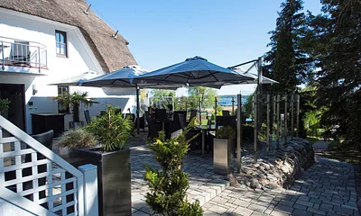 Frühstücksterrasse, Terrasse zum Sonnen und Relaxen, mit Blick auf den Selliner See