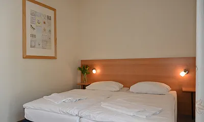 Schlafzimmer 1 Doppelbett 180 cm * 200 cm Wohnung 7