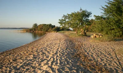 Badestrand am Achterwasser (2 km entfernt)