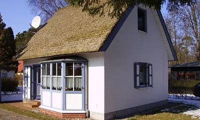 Seitenansicht Ferienhaus mit Terrasse