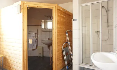 Badezimmer mit Sauna