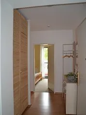 Flur mit Stauraum für Gepäck etc.