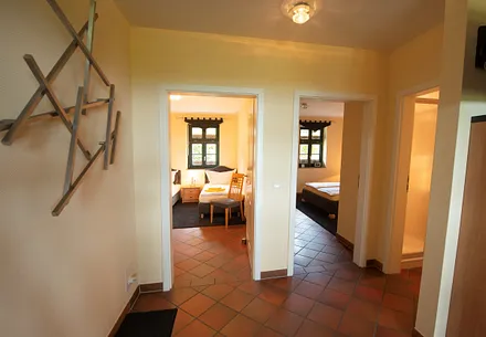 Ihr Blick vom Wohn-und Eßzimmer in die Schlafzimmer  