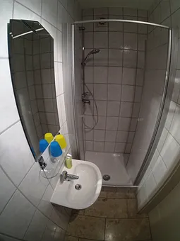 Dusche (separat von Wc)