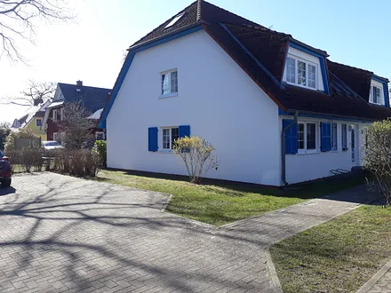 Parkplatz direkt neben der Wohnung