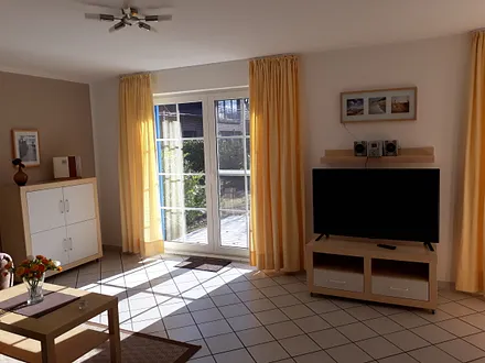 Wohnzimmer, Sat-TV-49 Zoll,123 cm