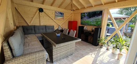 Neuer überdachter Pavillon 2025