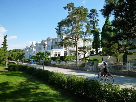 Strandpromenade Zinnowitz mit Radweg