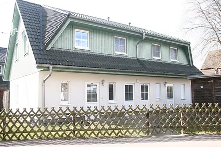 Vorderansicht des Hauses 