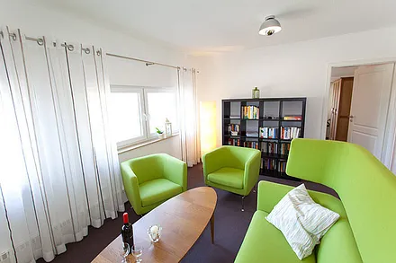 Galerie getrennt vom Wohnraum