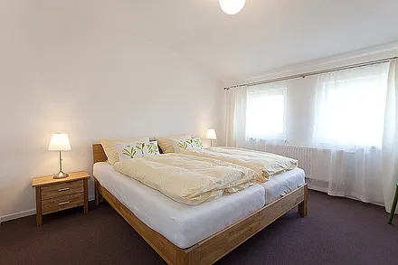 Schlafzimmer 2