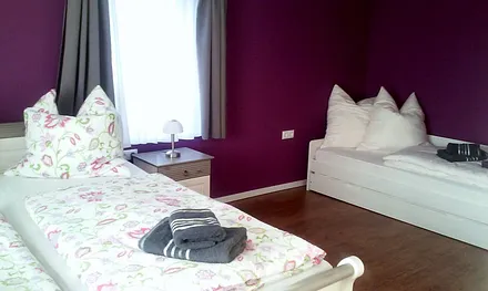 Schlafraum Doppelbett u. Tandembett 